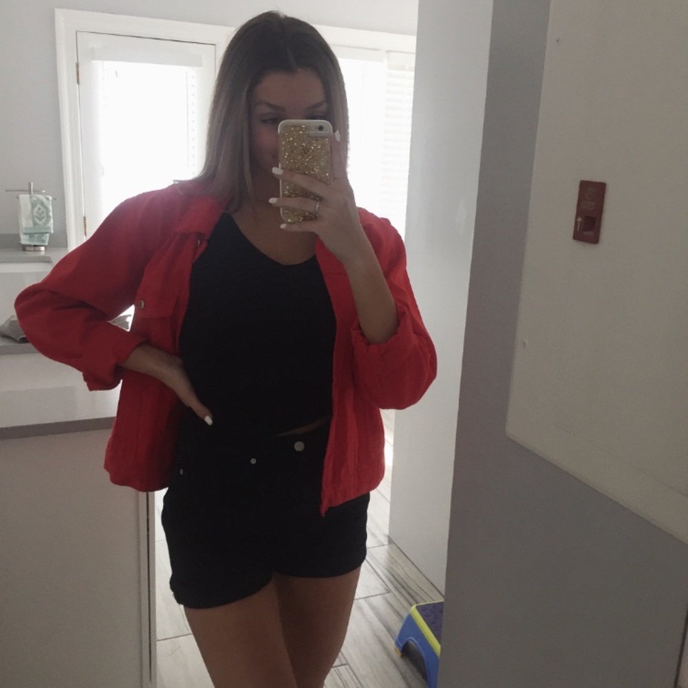 Meet your Posher, Danielle